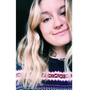 Meet your Posher, Becca